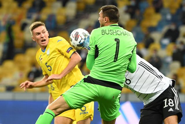 中国选手赵一程打破男子速度攀岩世界纪录