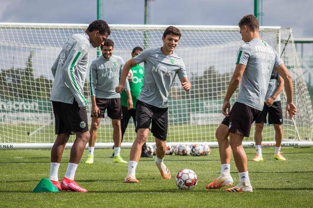 西超杯决赛再现国家德比 巴萨皇马难鏖战点球?